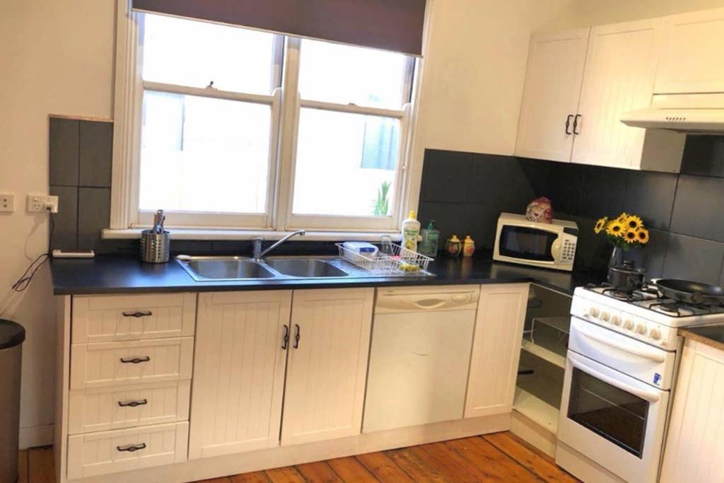 Modern Charming Miners' Cottage +Free Internet Broken Hill Exterior foto